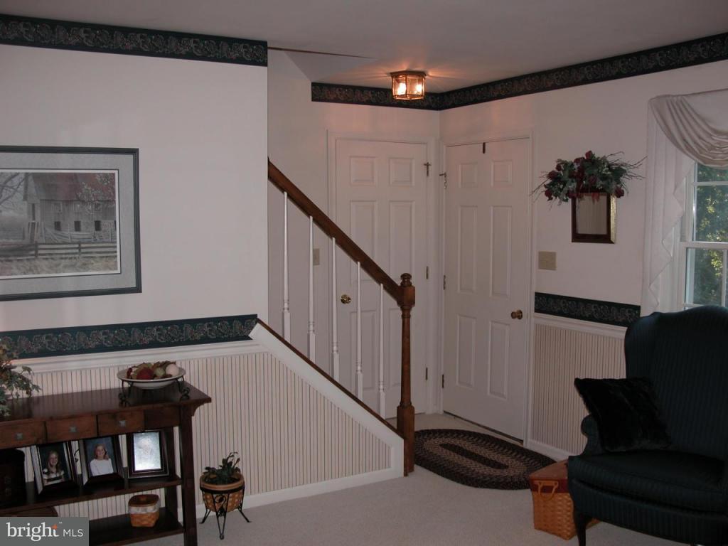 172 Ridge Avenue, Unit 4 Ephrata, PA 17522 - Photo 4 of 24 Gallery Image 4