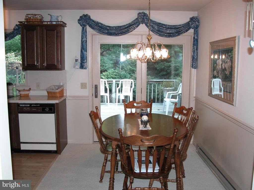 172 Ridge Avenue, Unit 4 Ephrata, PA 17522 - Photo 5 of 24 Gallery Image 5
