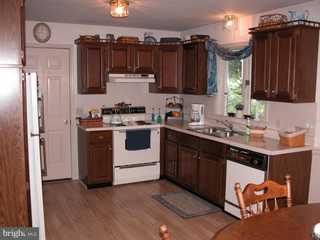 172 Ridge Avenue, Unit 4 Ephrata, PA 17522 - Photo 6 of 24 Gallery Image 6