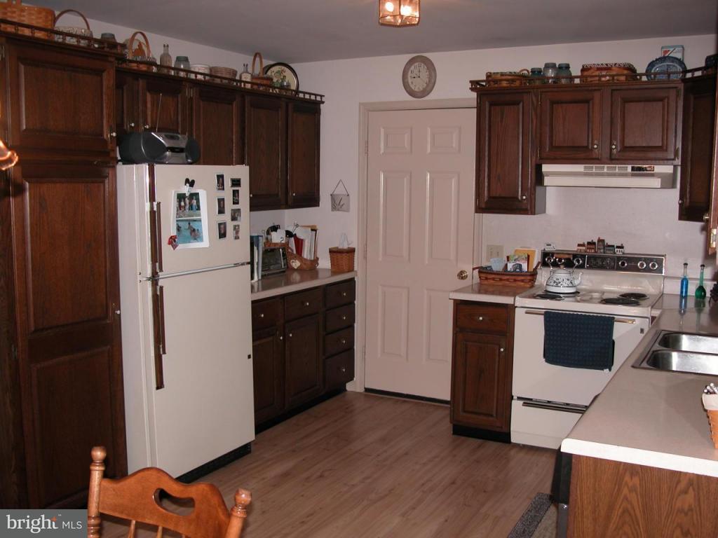 172 Ridge Avenue, Unit 4 Ephrata, PA 17522 - Photo 7 of 24 Gallery Image 7
