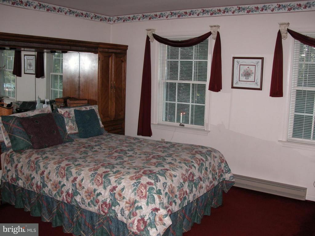 172 Ridge Avenue, Unit 4 Ephrata, PA 17522 - Photo 9 of 24 Gallery Image 9