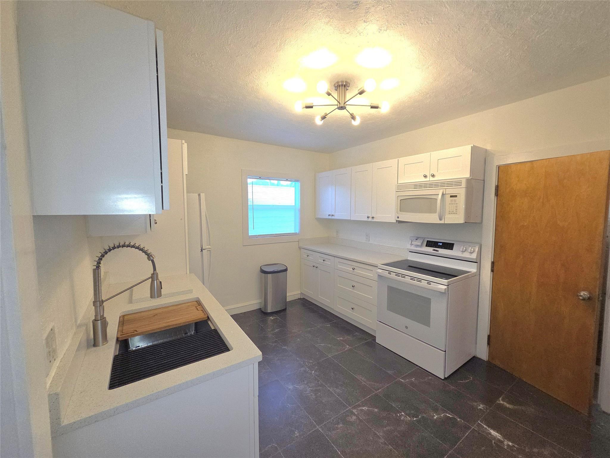 414 Ardmore Road West Palm Beach, FL 33401 - Photo 8 of 24 Photo 8