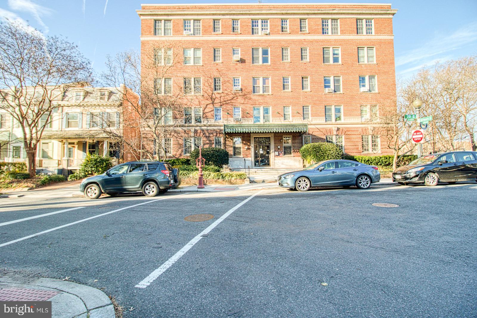 2456 20th Street Northwest, Unit 306 Washington, DC 20009 - Photo 31 of 35 A Kalorama Beauty!