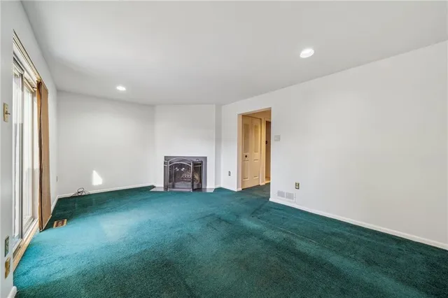 an empty room with closet