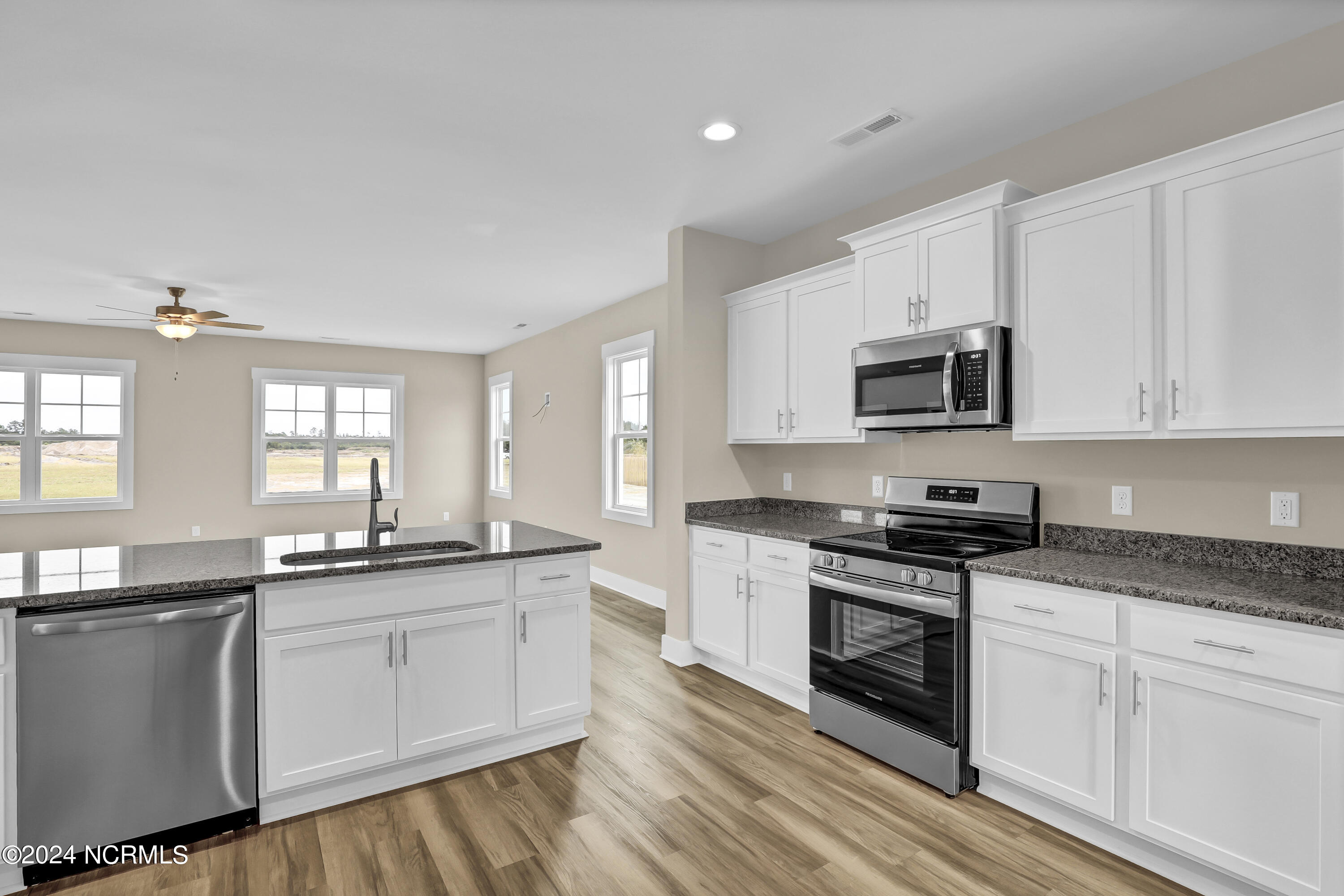 357 Talbert Drive Rocky Point, NC 28457 - Photo 4 of 37 Upgraded Kitchen