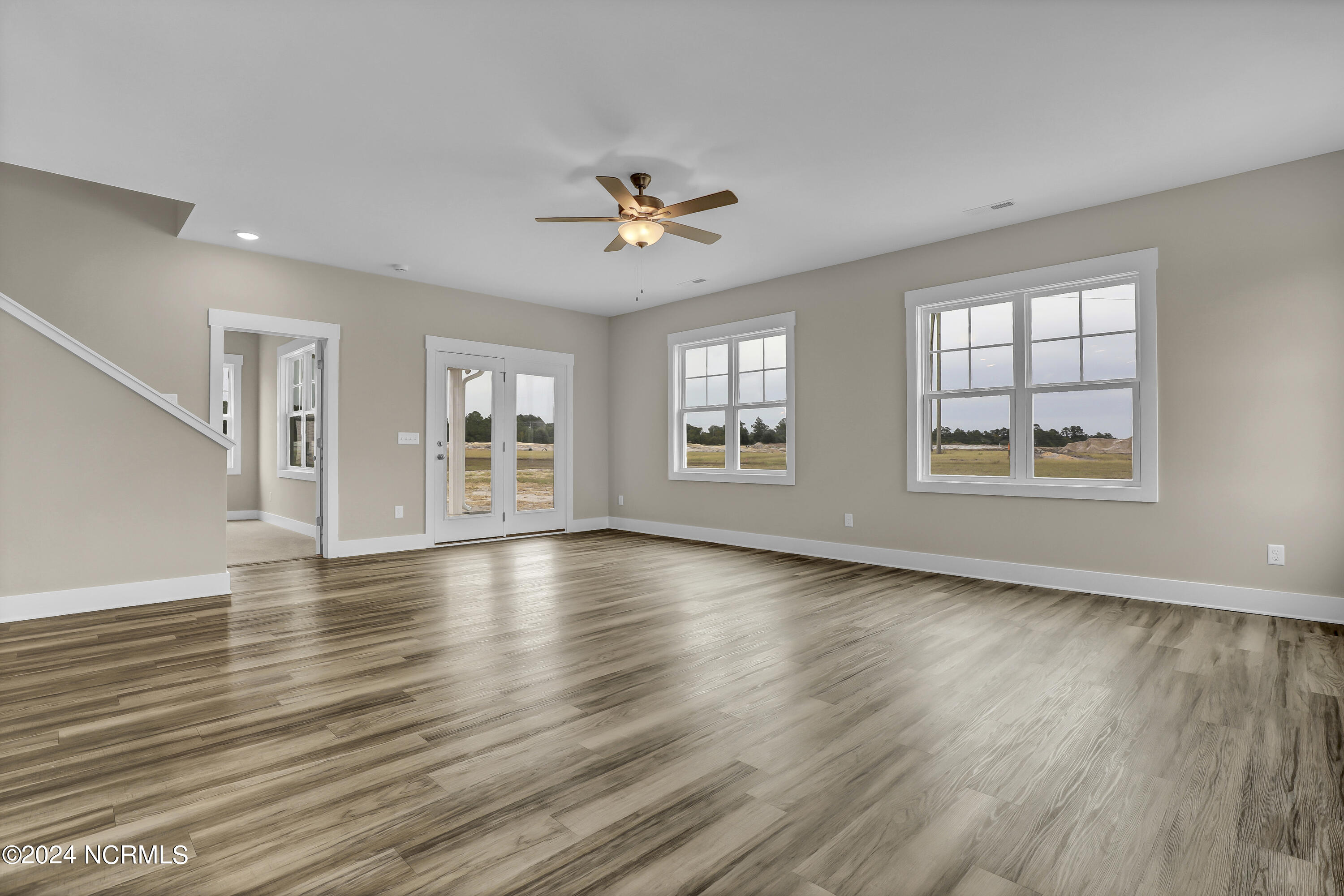 357 Talbert Drive Rocky Point, NC 28457 - Photo 8 of 37 6G8A4764