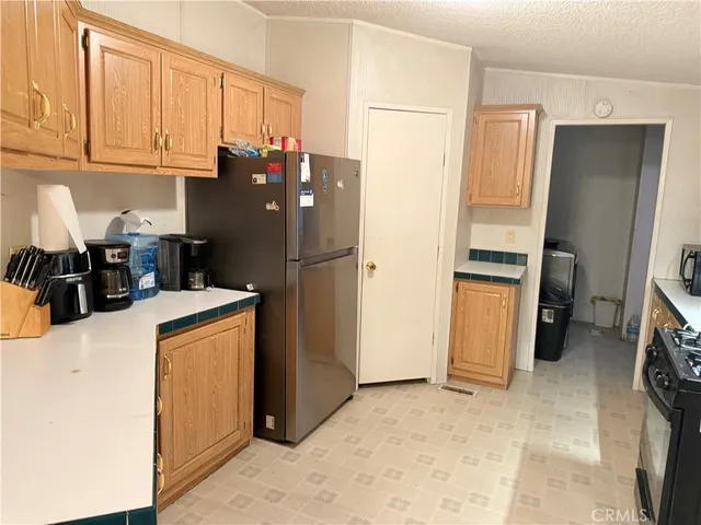 $315,000 | 33511 Sierra Drive, Unit 1/2, Lemon Cove, CA 93244