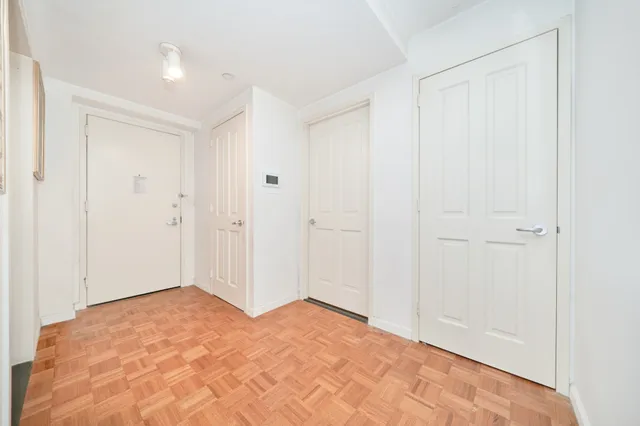 $555,000 | 300 West 135th Street, Unit 4L | Central Harlem