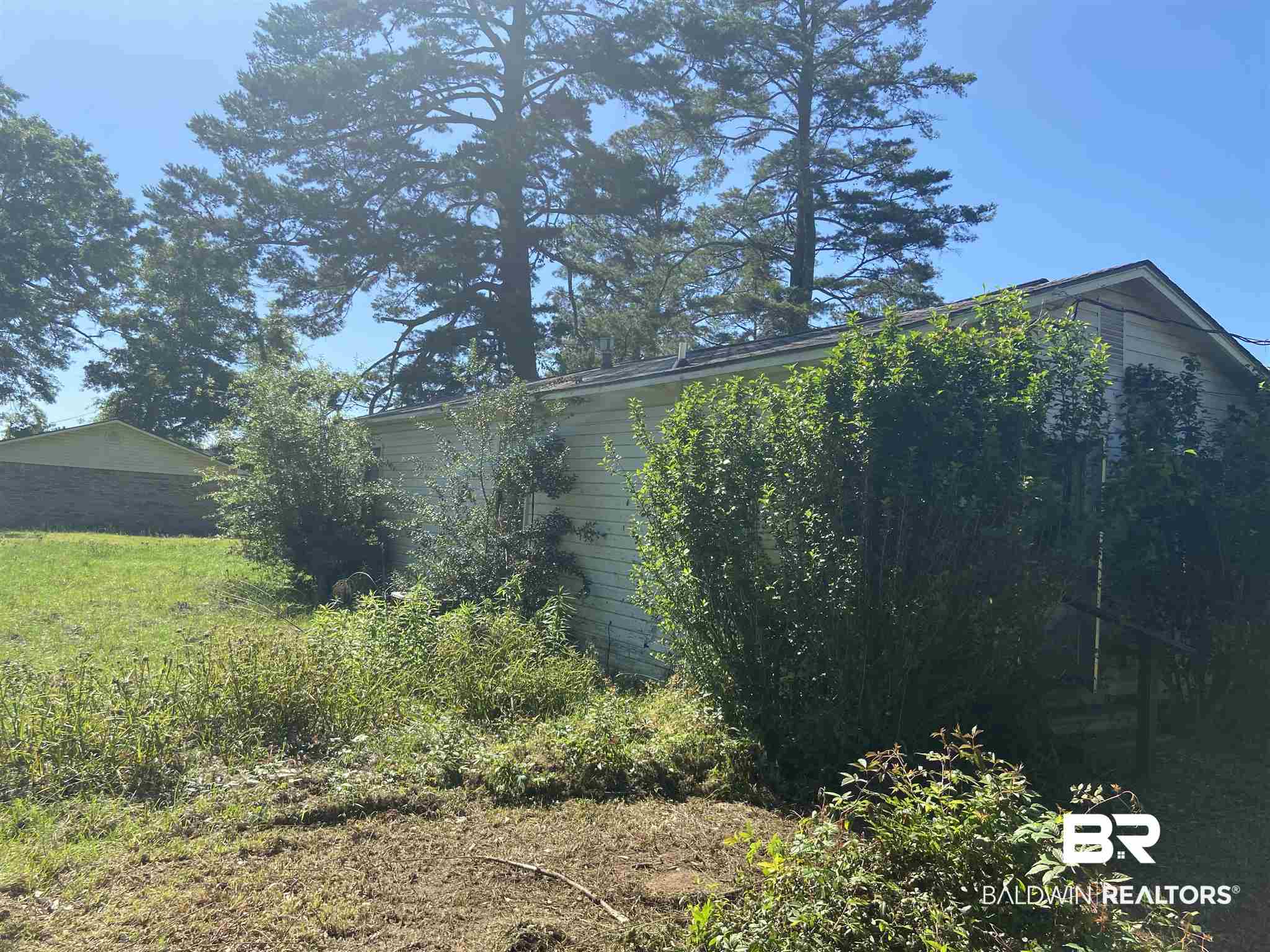 103 Ellis Street Brewton, AL 36426 - Photo 2 of 3