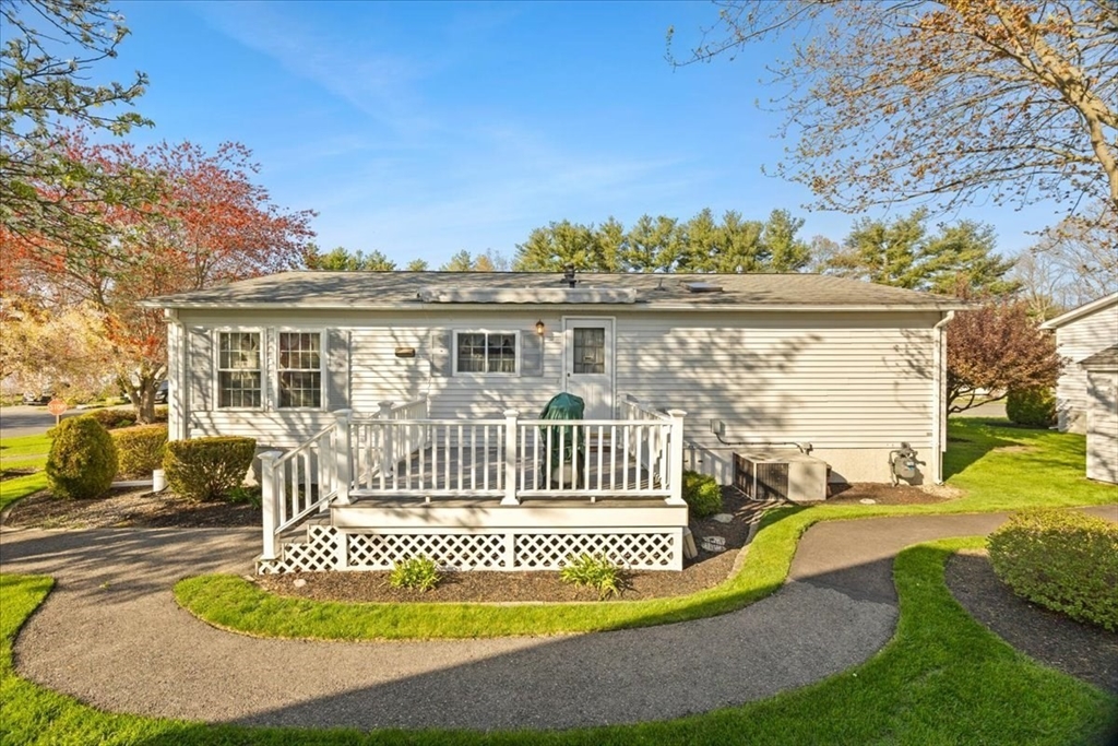 2 Ridgewood Circle Bridgewater, MA 02324 - Photo 9 of 42 Gallery Image 9