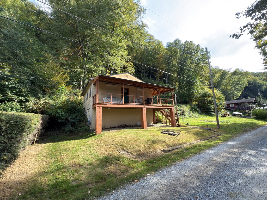 876 North Tunnel Road Kennerdell, PA 16374 - Photo 12 of 43 a view of pool with small yard
