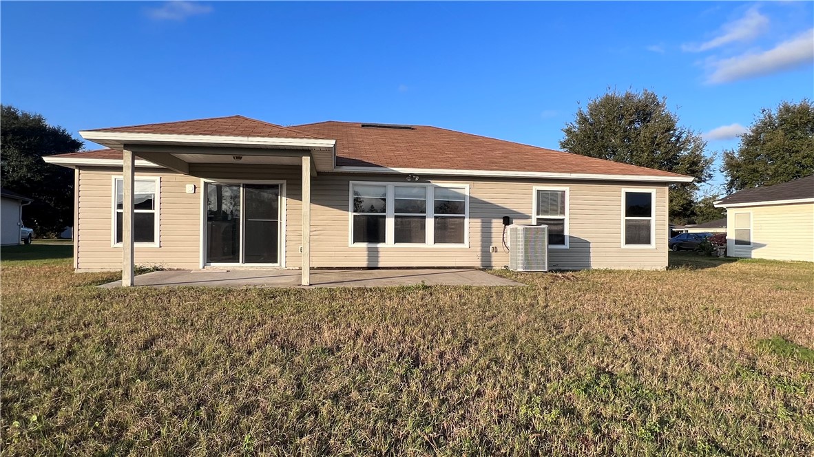 76182 Long Pond Loop Yulee, FL 32097 - Photo 9 of 35 Gallery Image 9