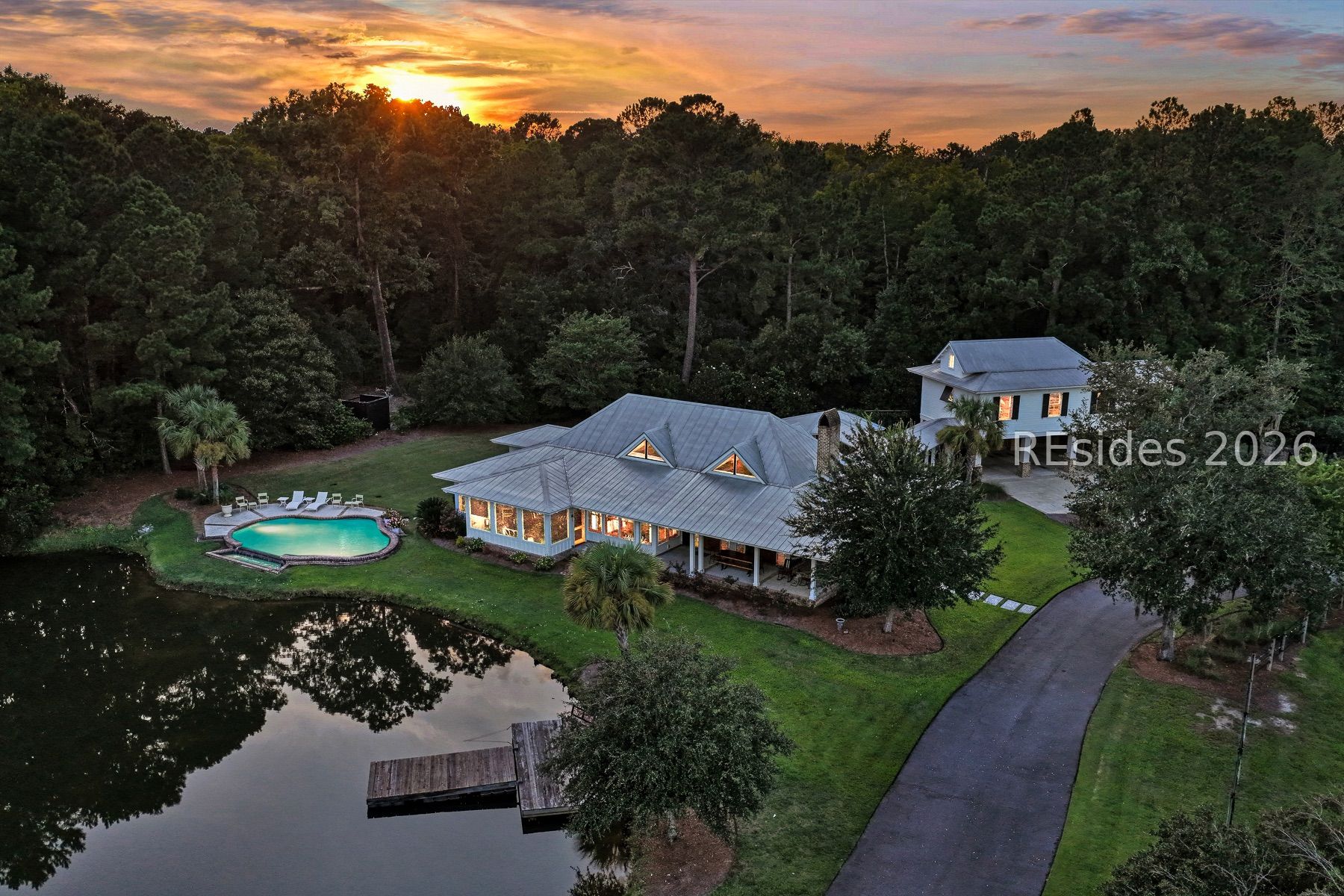 Riverside Ranch/Twilight/ Main Home/Carriage House