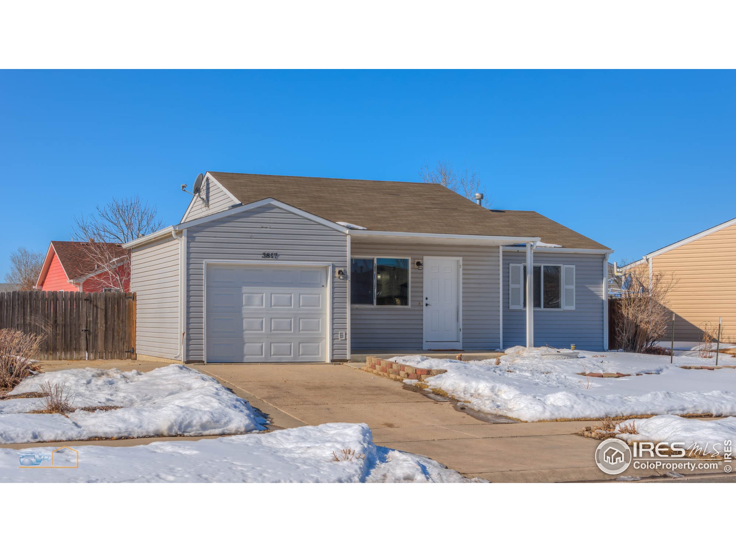 3817 Mountainview Drive Evans, CO 80620 - Photo 2 of 37