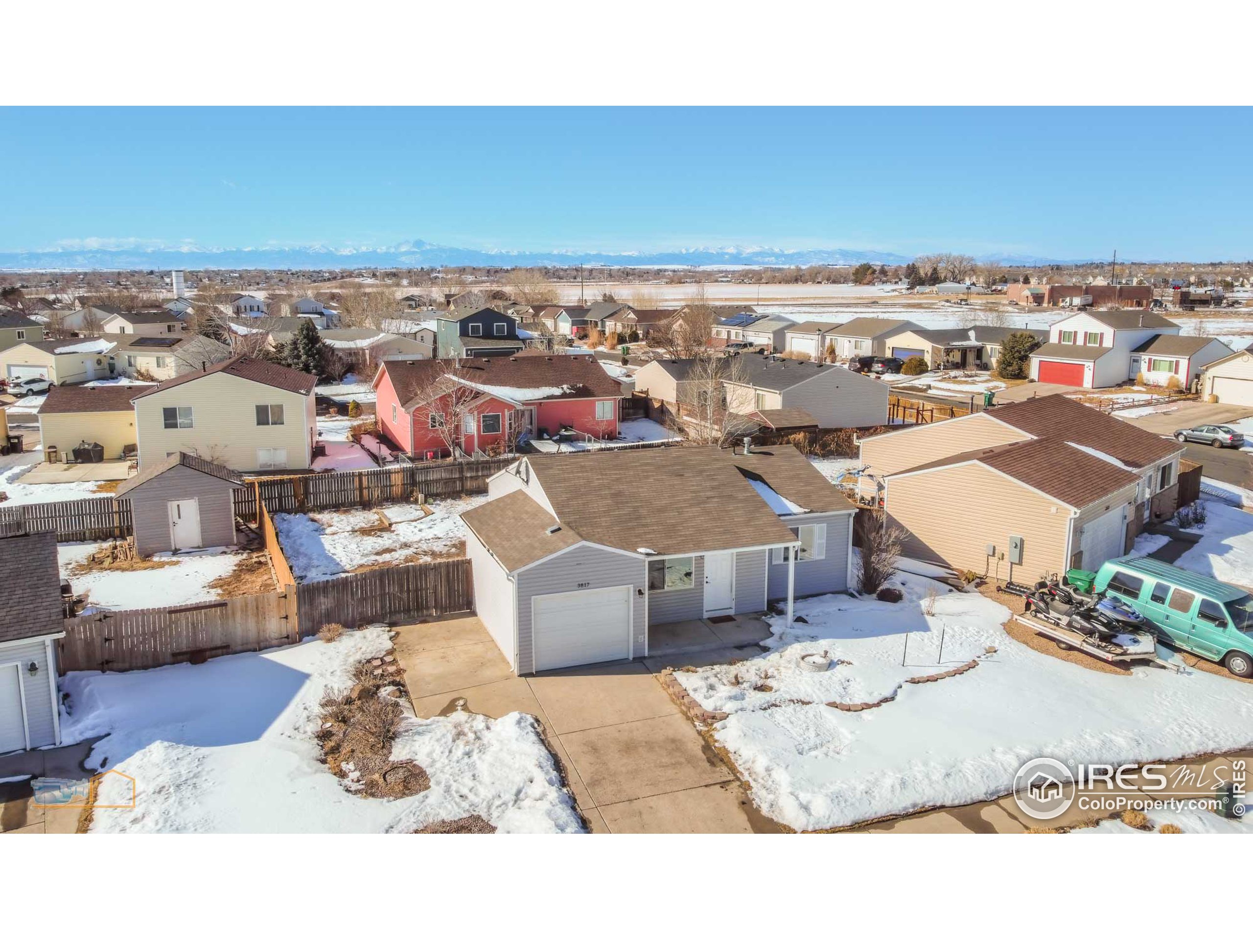 3817 Mountainview Drive Evans, CO 80620 - Photo 3 of 37