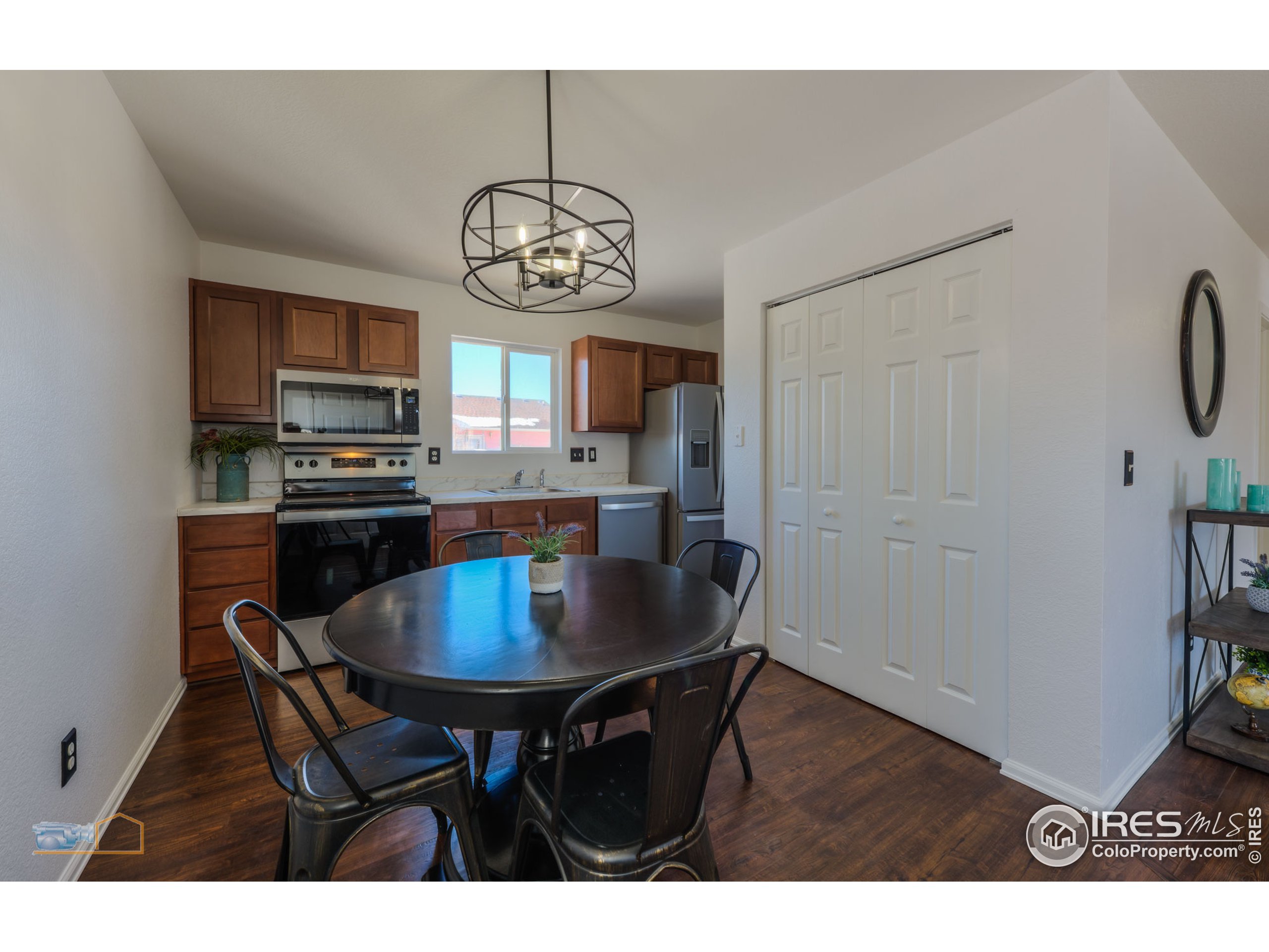 3817 Mountainview Drive Evans, CO 80620 - Photo 8 of 37