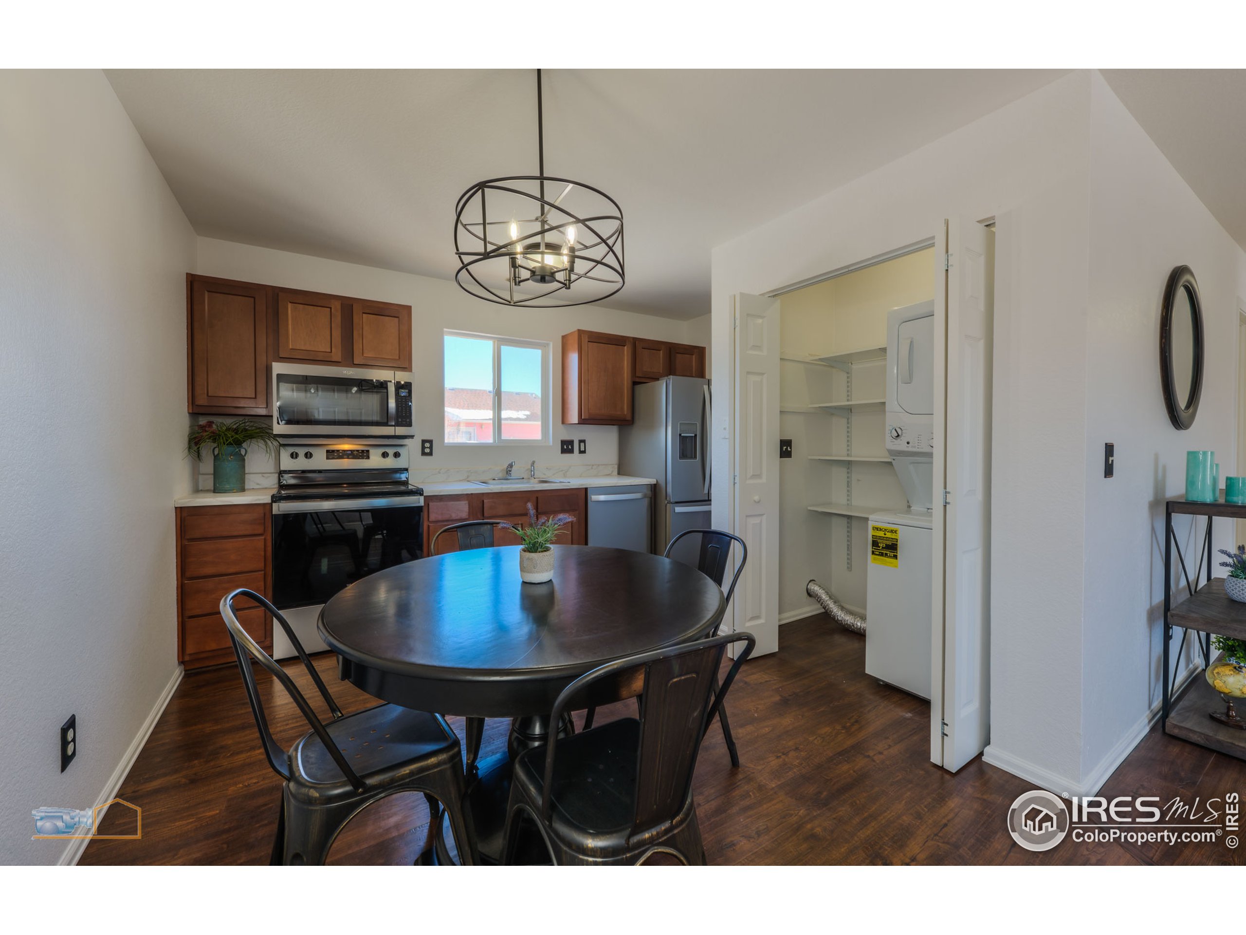 3817 Mountainview Drive Evans, CO 80620 - Photo 9 of 37