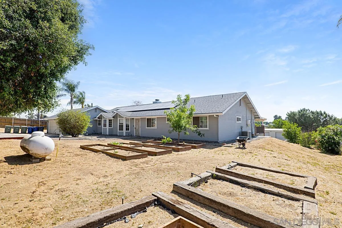 821 Steffy Road Ramona, CA 92065 - Photo 34 of 35 a view of a house with a snow