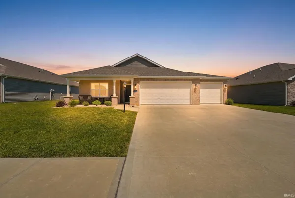 $320,000 | 1026 Miller Woods Way, New Haven, IN 46774
