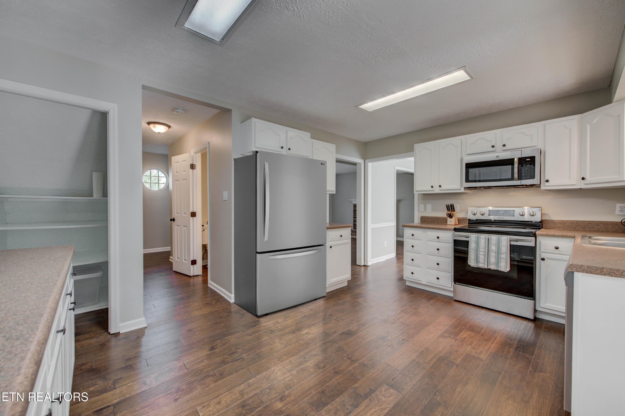 4004 Abercorn Road Knoxville, TN 37921 - Photo 12 of 30 Gallery Image 12