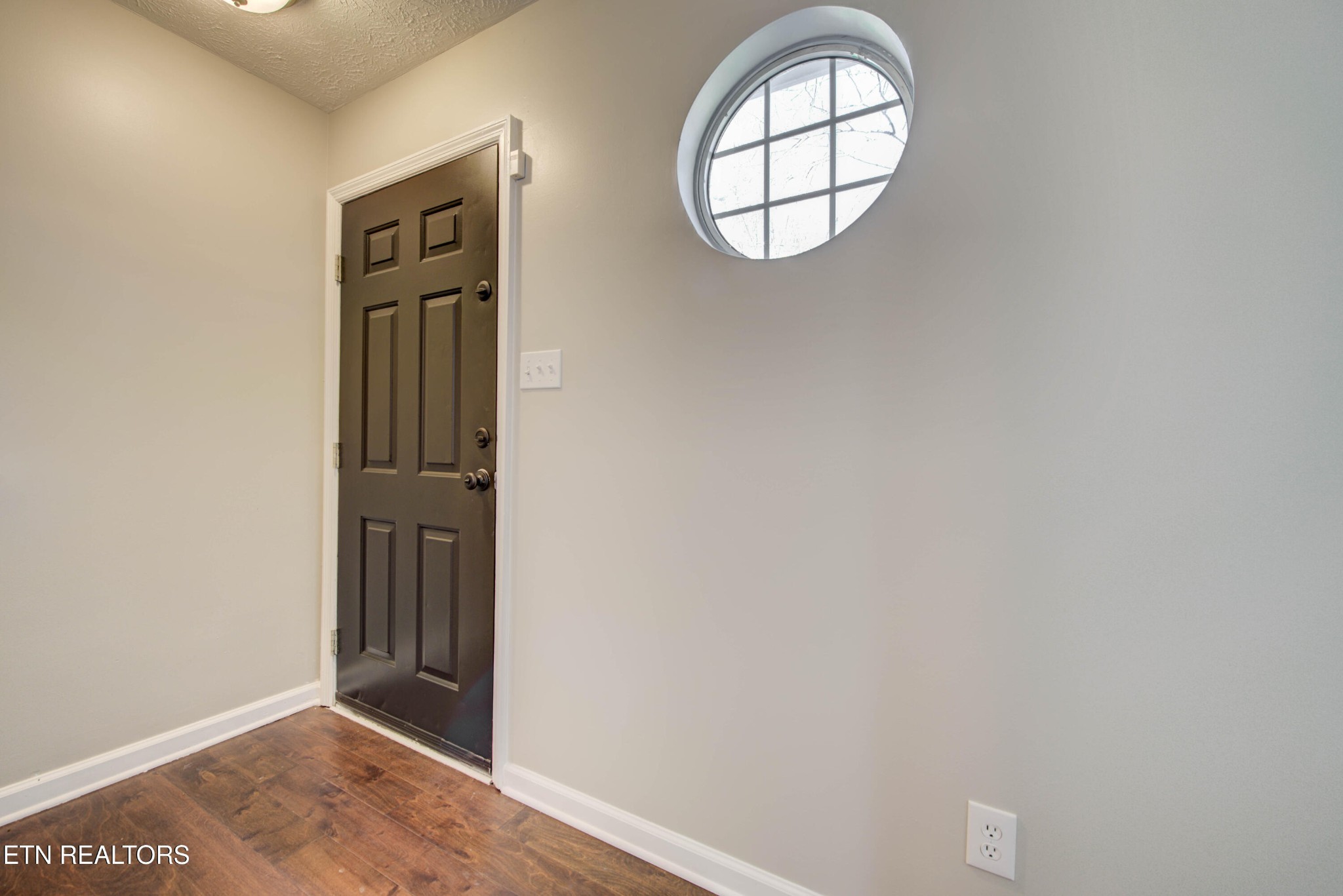 4004 Abercorn Road Knoxville, TN 37921 - Photo 3 of 30 Gallery Image 3