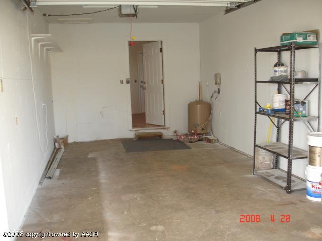 112 Racine Trail Amarillo, TX 79108 - Photo 21 of 24 Garage