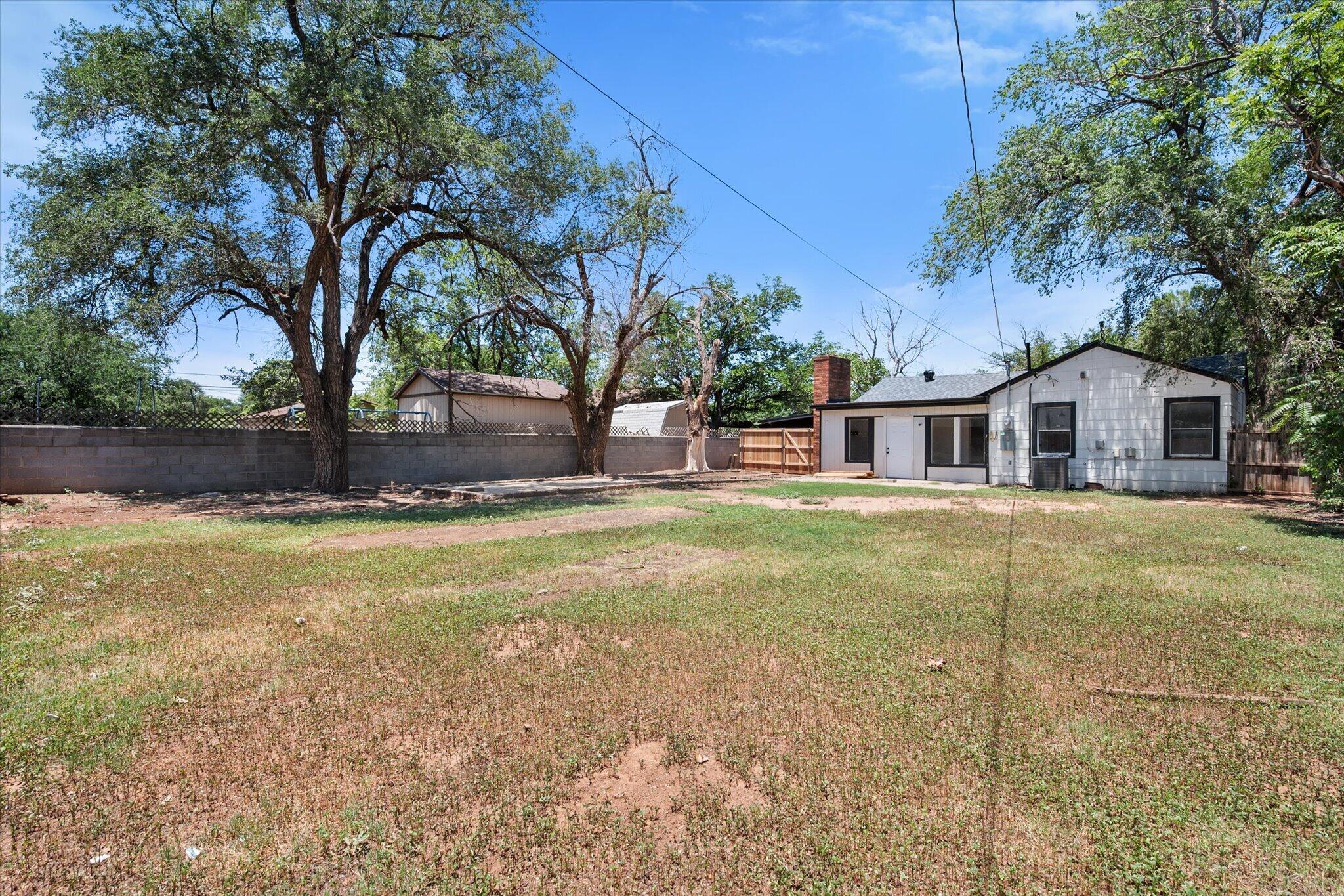 2425 32nd Street Lubbock, TX 79411 - Photo 18 of 20 22-2425 32nd St9736