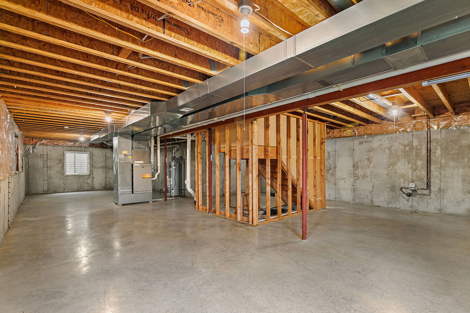 685 Persimmon Street DeKalb, IL 60115 - Photo 25 of 38 a view of an empty room