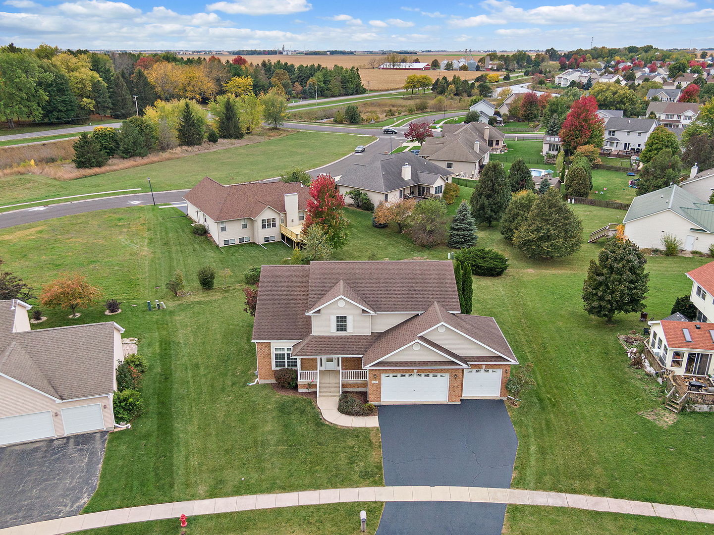 685 Persimmon Street DeKalb, IL 60115 - Photo 37 of 38 an aerial view of a house with a garden