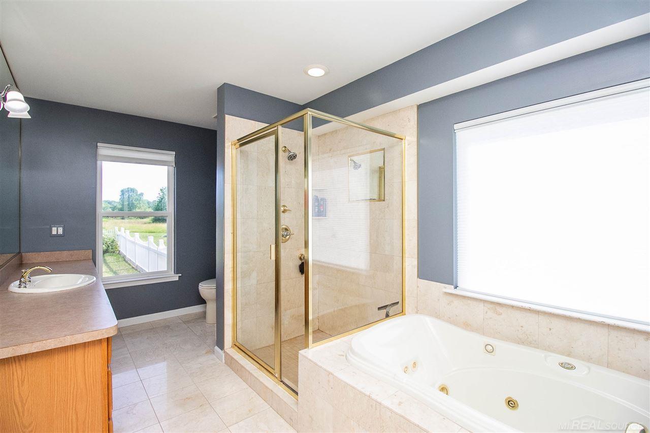 9155 Division Road Casco, MI 48064 - Photo 18 of 52