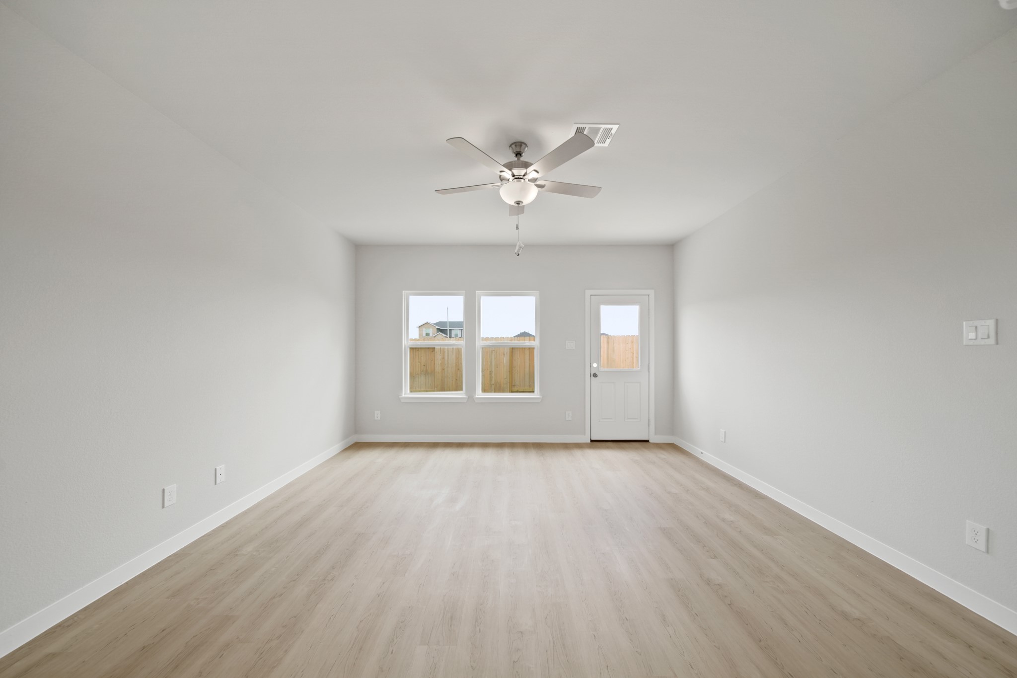 316 Bennett Street Angleton, TX 77515 - Photo 11 of 33
