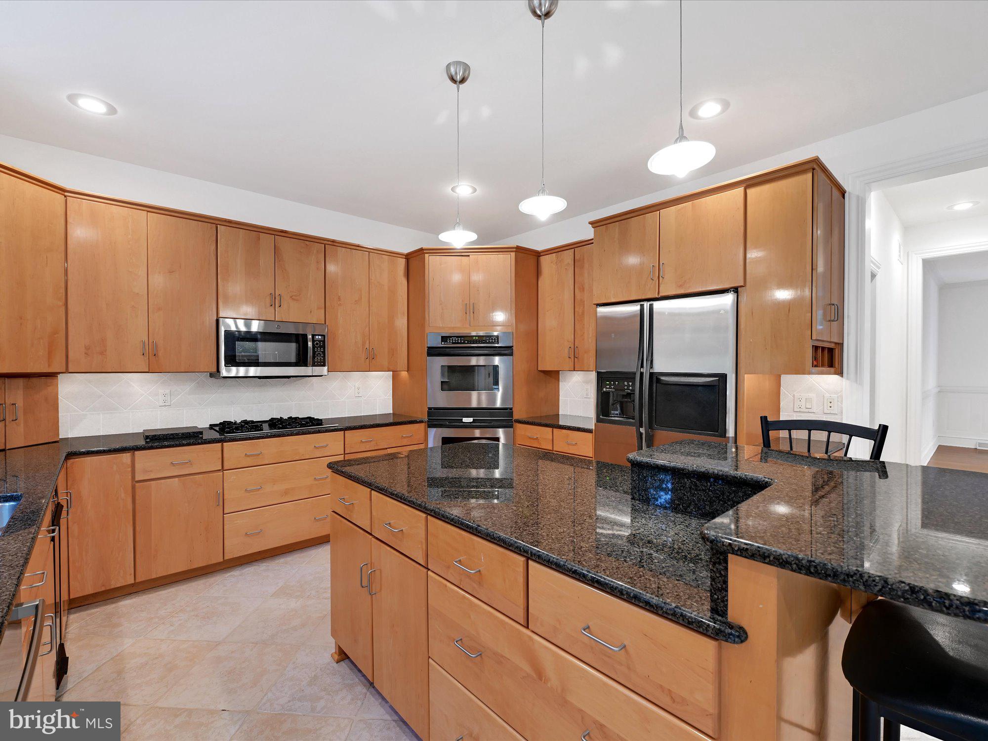 1019 Hunters Path Lancaster, PA 17601 - Photo 11 of 42 kitchen