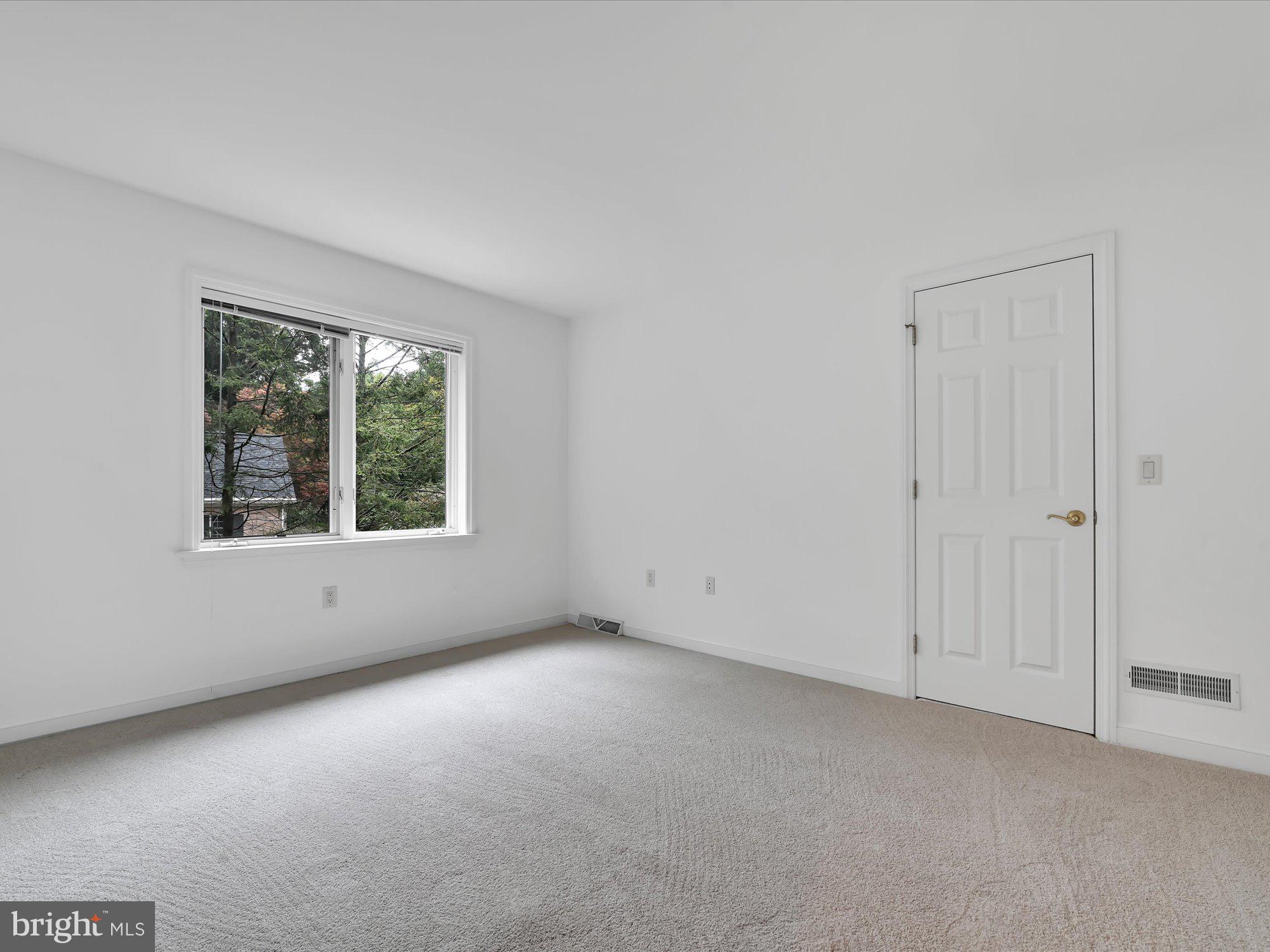 1019 Hunters Path Lancaster, PA 17601 - Photo 29 of 42 bedroom