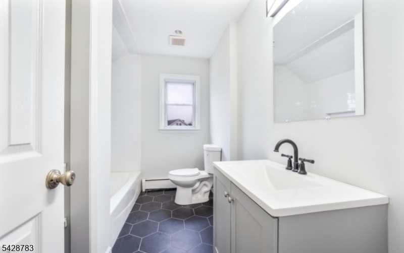 91 Broad Street, Unit 2 Summit, NJ 07901 - Photo 7 of 9