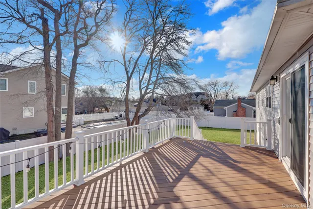 $569,999 | 39 Roosevelt Boulevard, East Patchogue, NY 11772