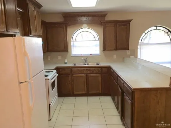 $995 | 1806 South Linden Street, Pharr, TX 78577