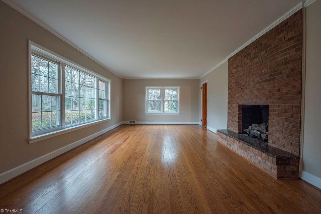 1520 Berwick Road Southwest Winston-Salem, NC 27103 - Photo 2 of 31 Gallery Image 2
