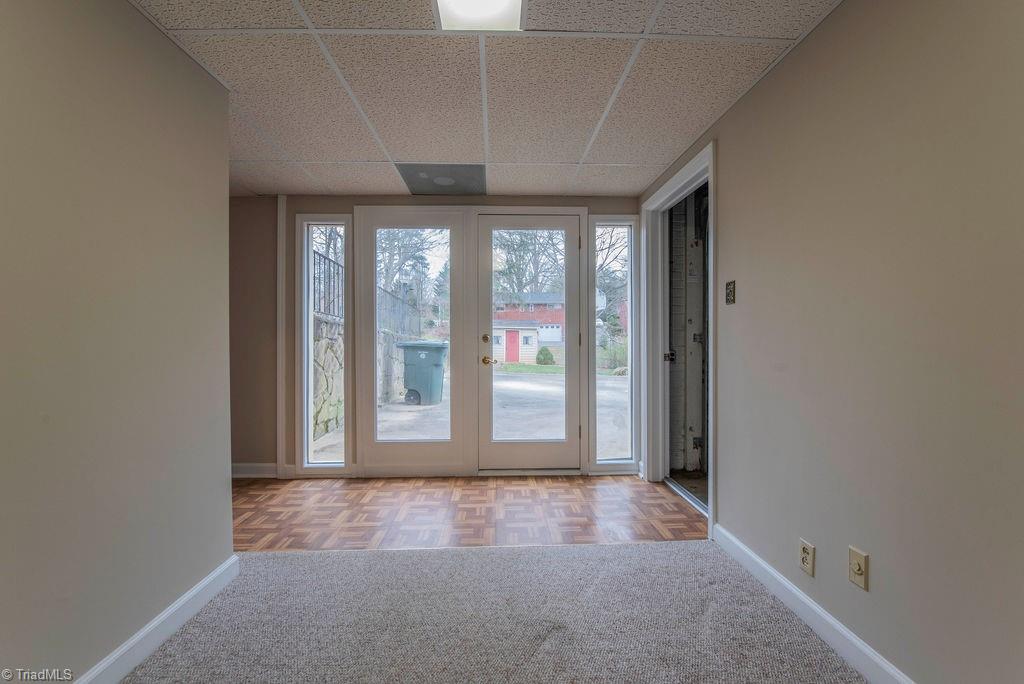 1520 Berwick Road Southwest Winston-Salem, NC 27103 - Photo 18 of 31 Gallery Image 18