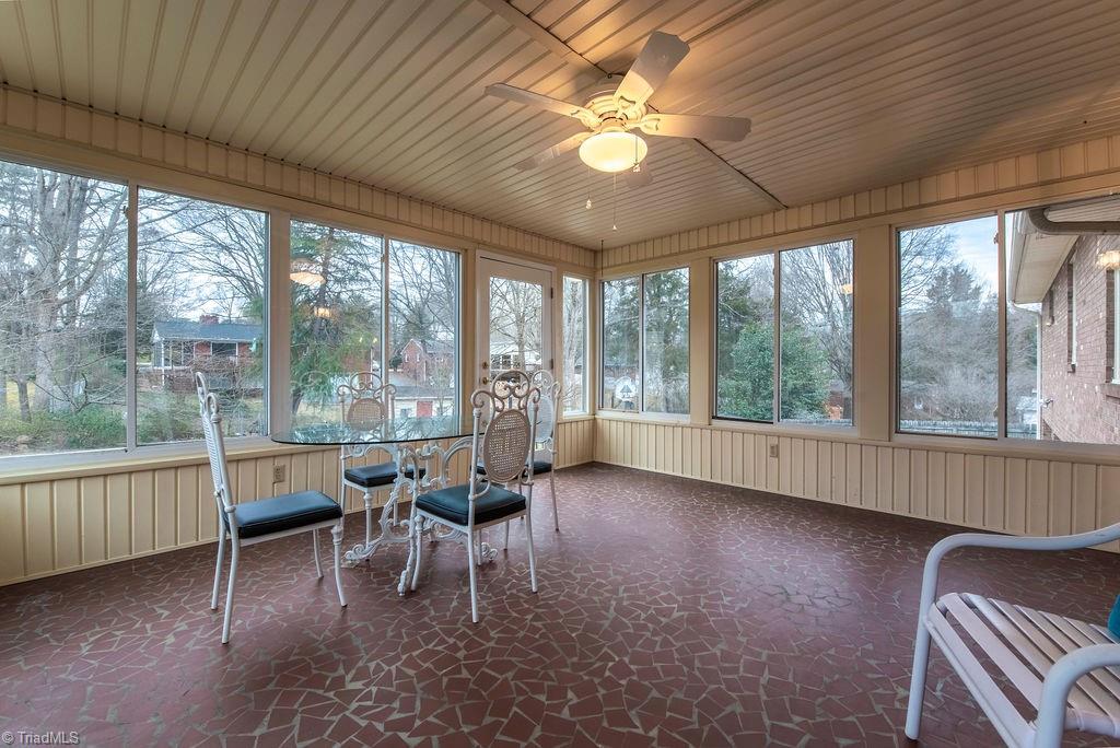 1520 Berwick Road Southwest Winston-Salem, NC 27103 - Photo 3 of 31 Gallery Image 3