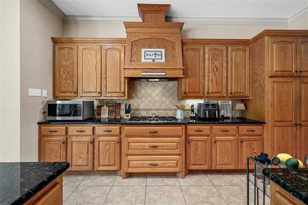 200 Johanne Point Road Eddy, TX 76524 - Photo 10 of 40 Gallery Image 10
