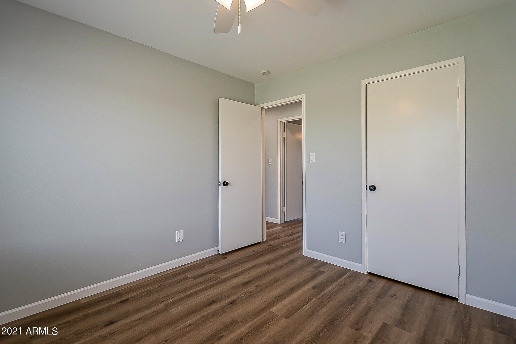 4233 West Hearn Road Phoenix, AZ 85053 - Photo 26 of 39 26-Bedroom 3