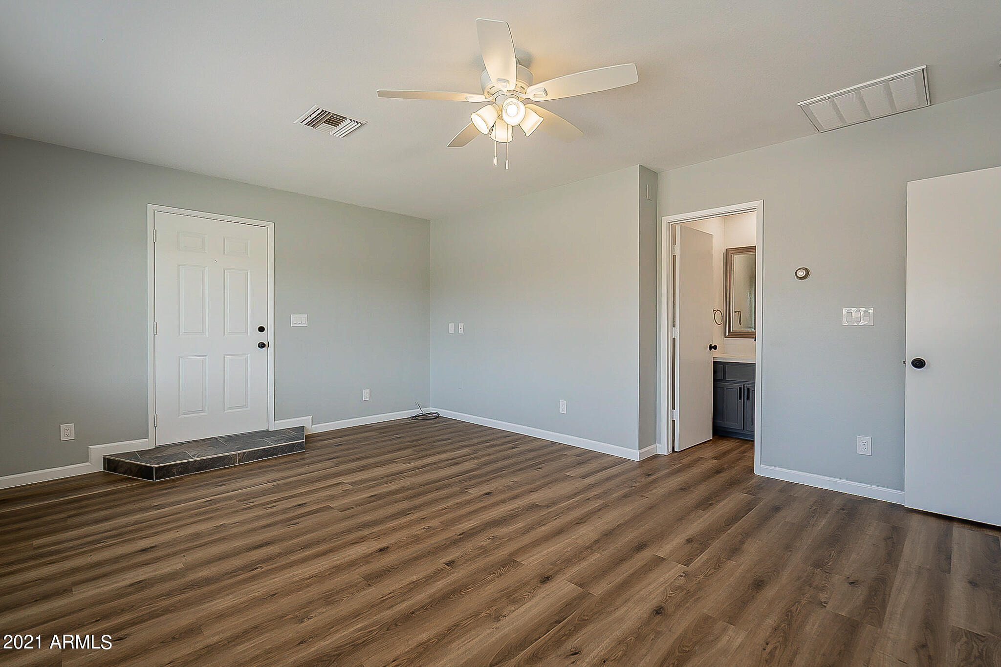 4233 West Hearn Road Phoenix, AZ 85053 - Photo 29 of 39 29-Bdrm 4 (Guest suite)