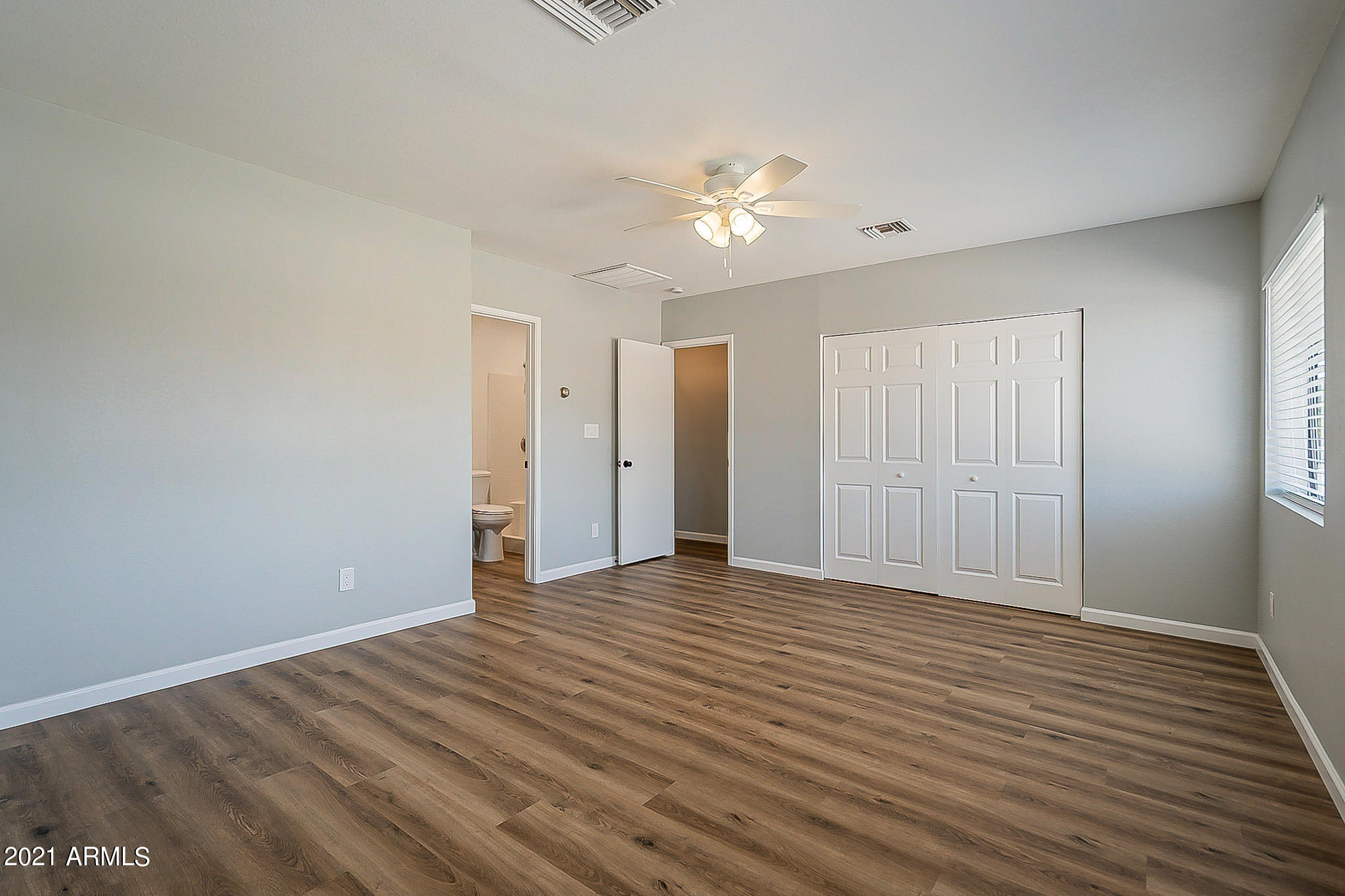 4233 West Hearn Road Phoenix, AZ 85053 - Photo 30 of 39 30-Bdrm 4 (Guest suite)