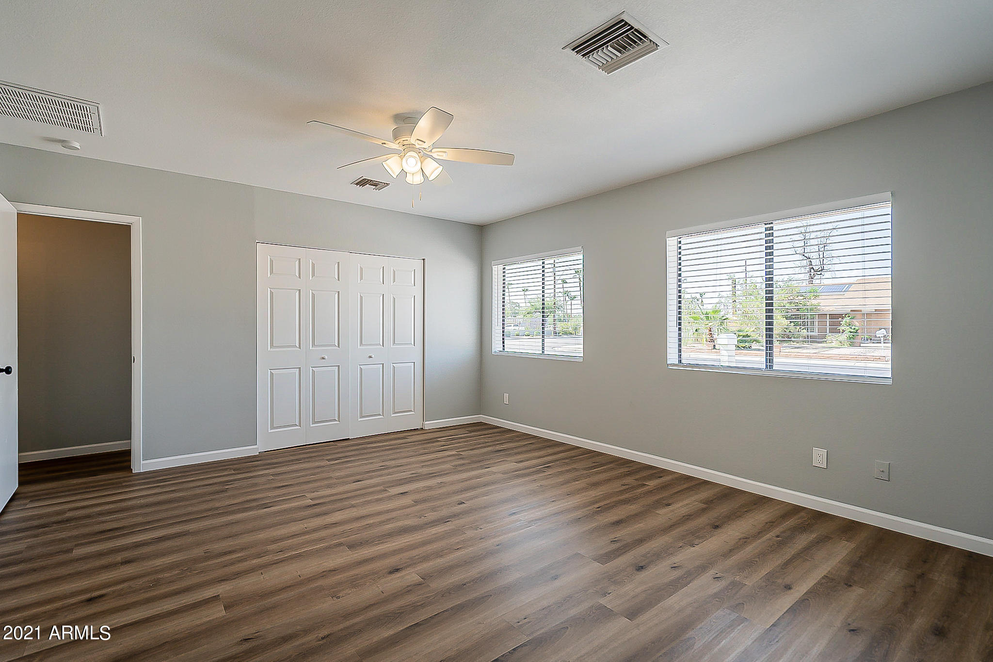 4233 West Hearn Road Phoenix, AZ 85053 - Photo 31 of 39 31-Bdrm 4 (Guest suite)