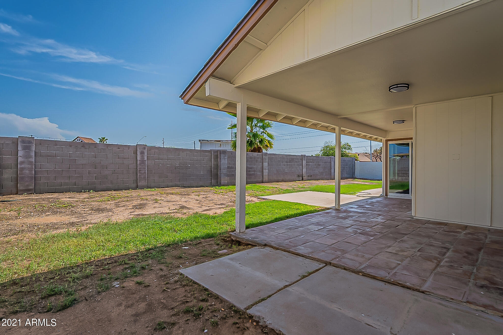 4233 West Hearn Road Phoenix, AZ 85053 - Photo 35 of 39 35-Wrap-around covered patio