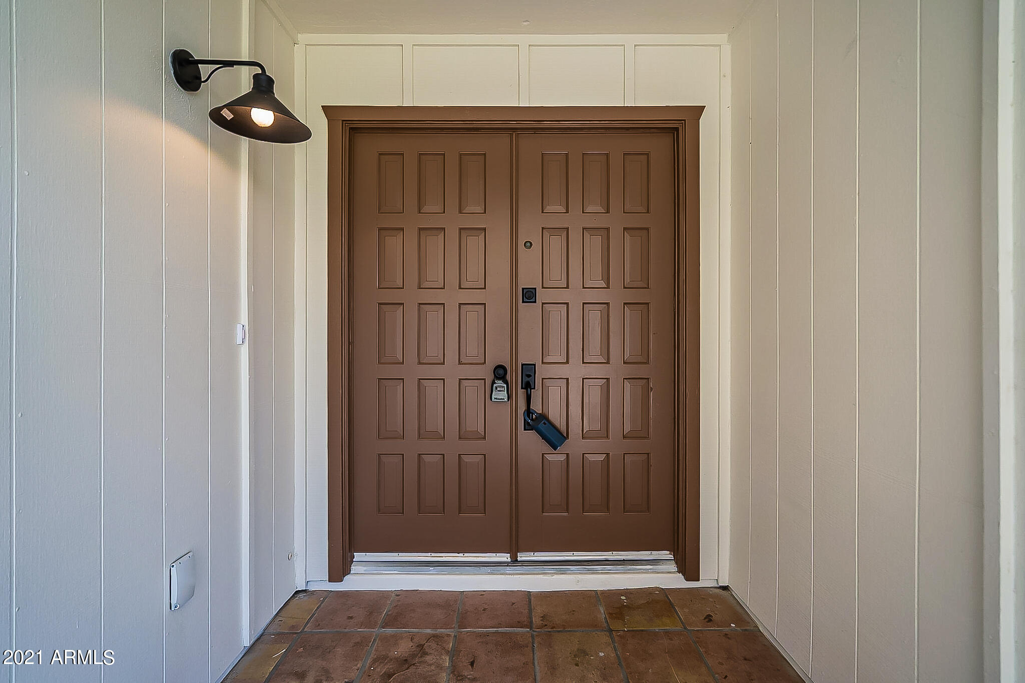 4-Come on in...