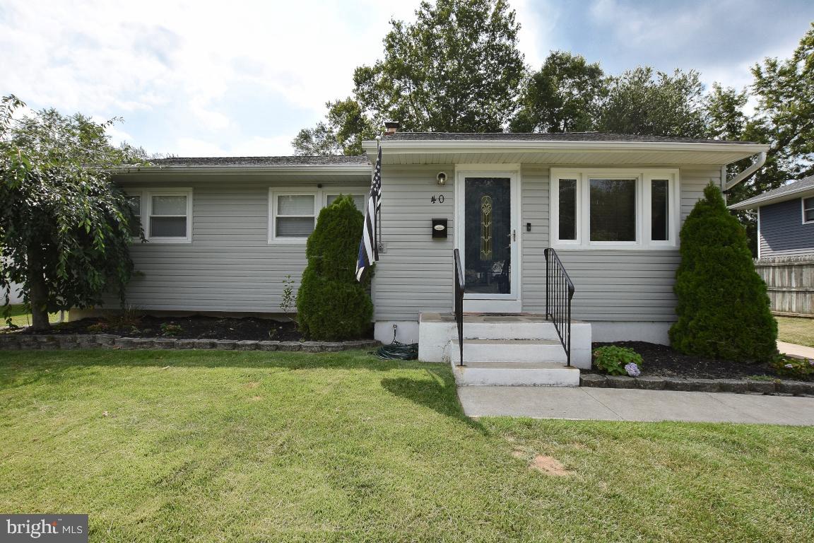 40 Linden Road Burlington, NJ 08016 - Photo 1 of 27