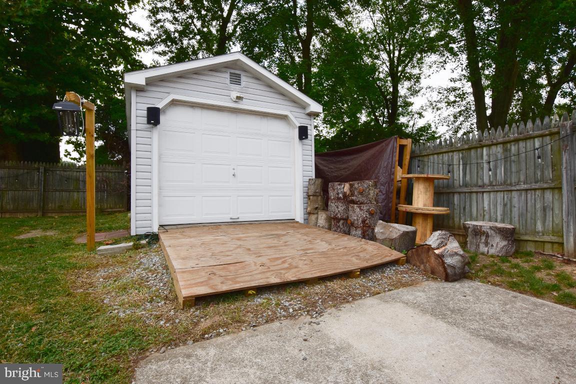 40 Linden Road Burlington, NJ 08016 - Photo 25 of 27