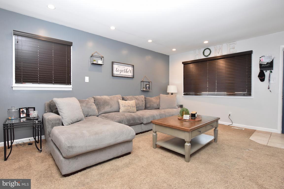 40 Linden Road Burlington, NJ 08016 - Photo 5 of 27
