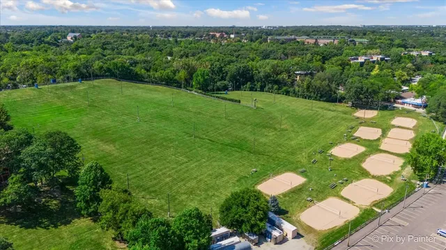 $185,000 | 5820 Oakwood Drive, Unit 1A, Lisle, IL 60532